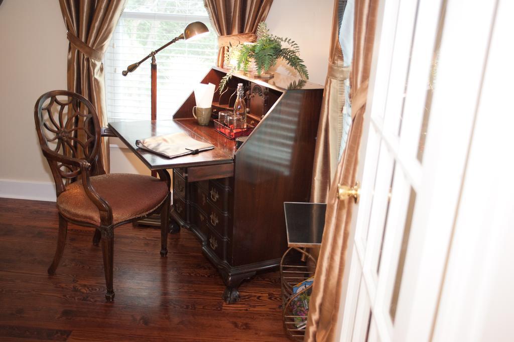 Biltmore Village Inn B&B アシュビル エクステリア 写真